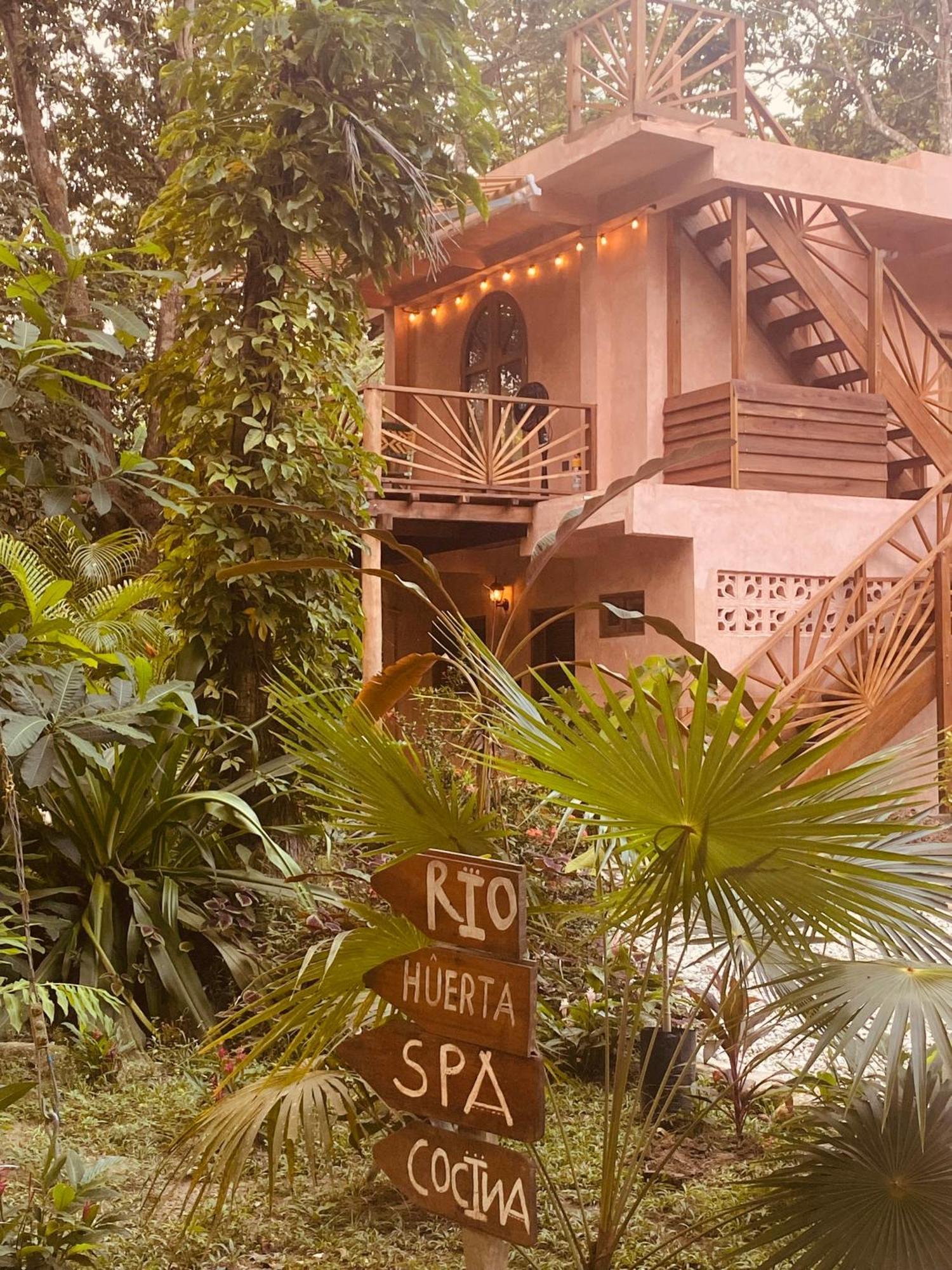 Hotel Salvia Madre *