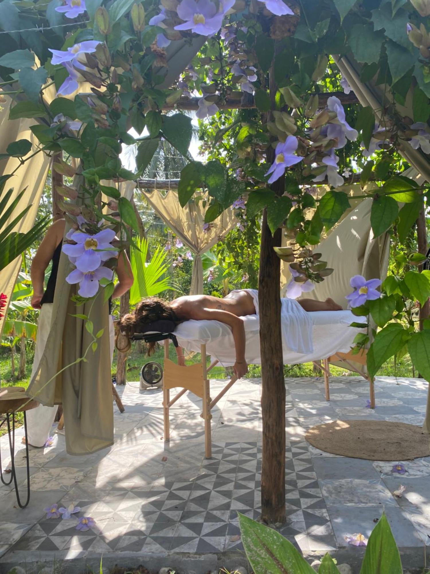 Salvia Madre Hotel *